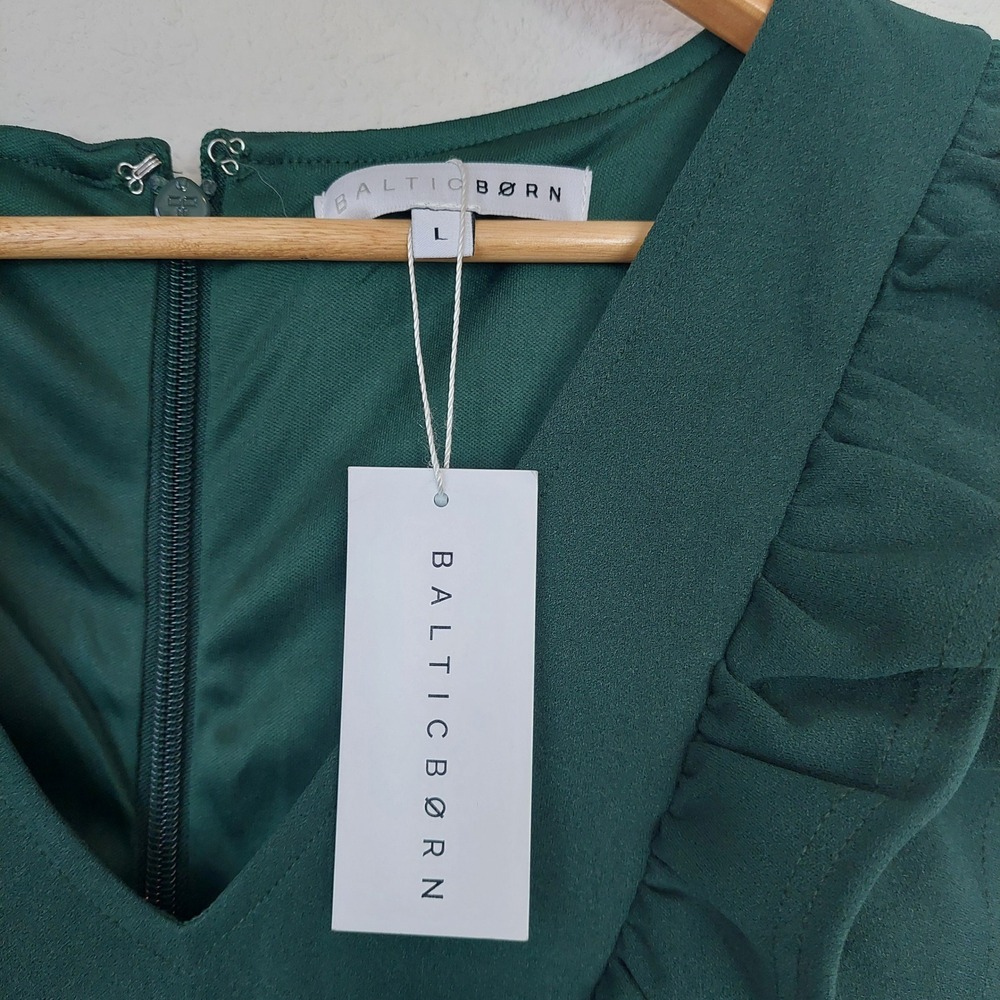 Baltic Born Descanso Ruffle Dark Green Jumpsuit Size Large NWT - Picture 4 of 7
